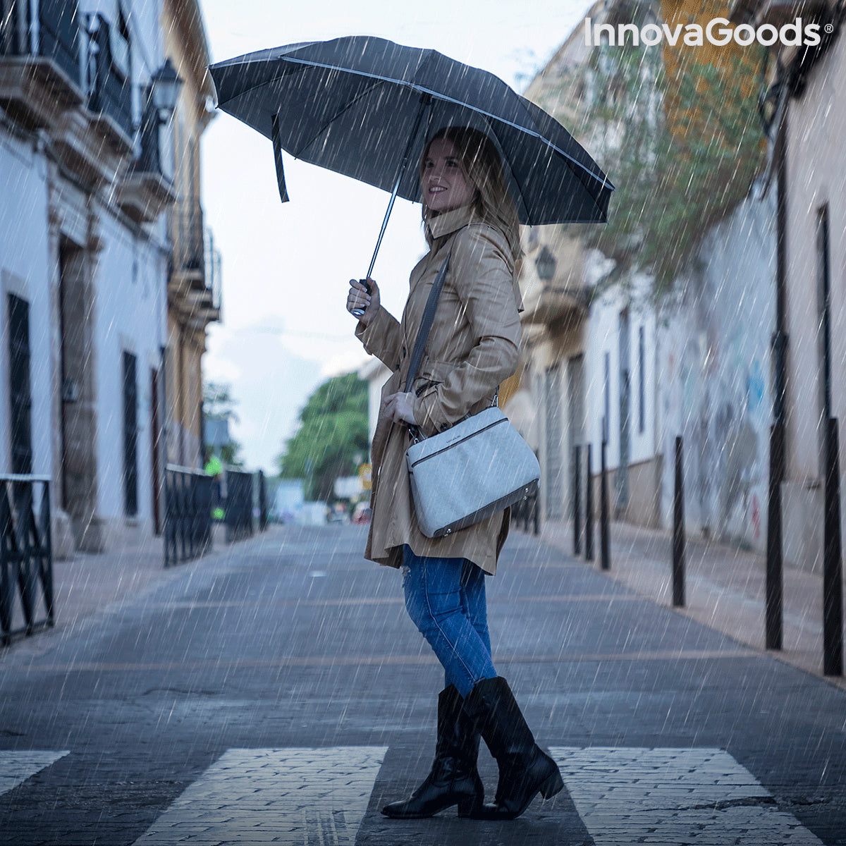 Folding Inverted Umbrella with LED Light!